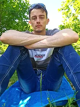 Chrisou73 online show from April 26, 2026, 1:52 pm