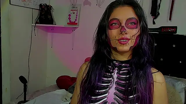 ValeryTatto online show from October 28, 2025, 1:21 pm