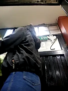 Mia-love-03 online show from October 29, 2025, 9:47 pm