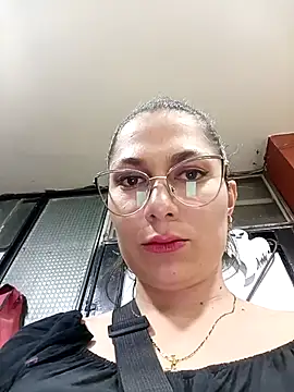 Mia-love-03 online show from November 7, 2025, 12:04 am