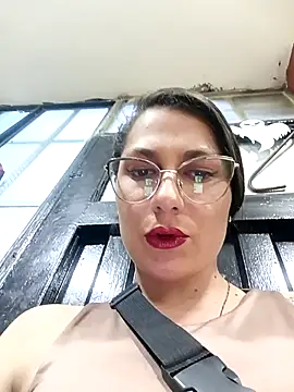 Mia-love-03 online show from November 7, 2025, 10:03 pm