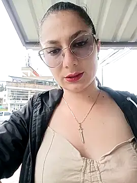 Mia-love-03 online show from November 25, 2025, 3:23 pm