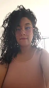 LondonHilton online show from April 6, 2026, 8:21 pm