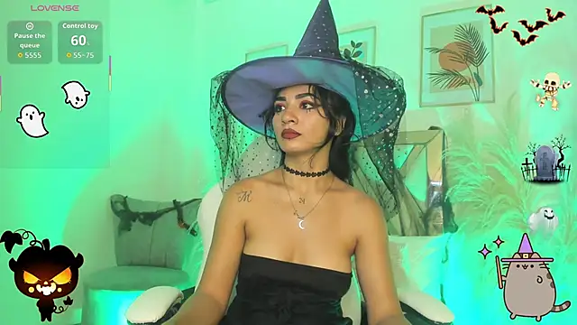 Snapshot of akira_09_ chatting on October 31, 2025, 12:35 pm akira 09 online show from October 31, 2025, 12:35 pm