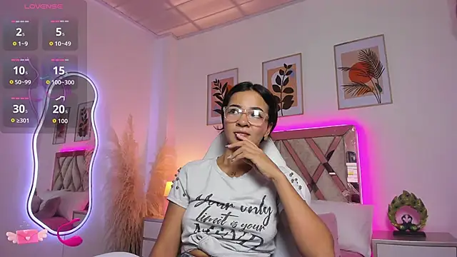 Snapshot of akira_09_ chatting on November 11, 2025, 12:11 pm akira 09 online show from November 11, 2025, 12:11 pm