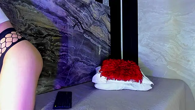 Ellis-Brown online show from November 9, 2025, 4:49 am