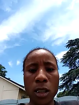 Snapshot of HotPetite_25 chatting on November 23, 2025, 9:30 am HotPetite 25 online show from November 23, 2025, 9:30 am