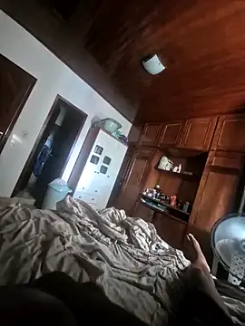 Snapshot of Preto18cmssa chatting on March 8, 2026, 7:28 pm Preto18cmssa online show from March 8, 2026, 7:28 pm