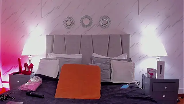 Michell Monet online show from February 6, 2026, 8:27 pm