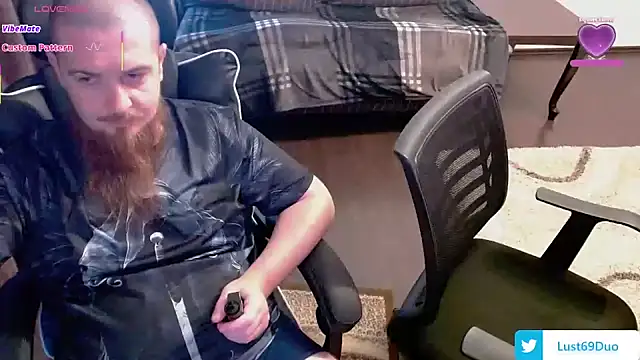 Snapshot of Lust69Duo chatting on October 5, 2025, 4:53 pm Lust69Duo online show from October 5, 2025, 4:53 pm