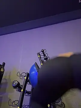 Anavalle online show from February 5, 2026, 5:20 pm