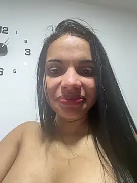 Anavalle online show from May 16, 2026, 1:21 pm