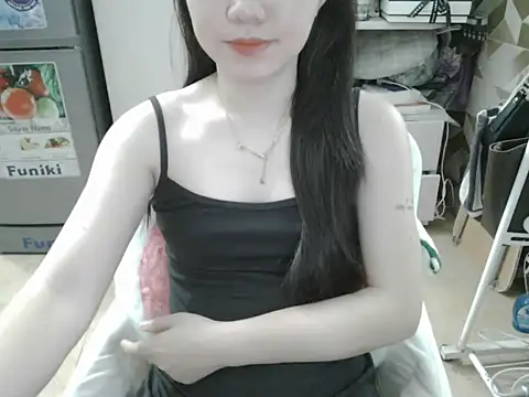 Ara4865 online show from October 27, 2025, 5:52 am