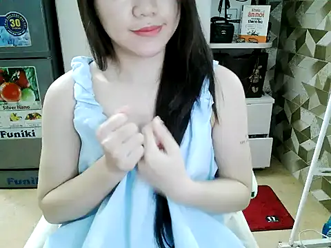 Ara4865 online show from November 12, 2025, 1:48 pm