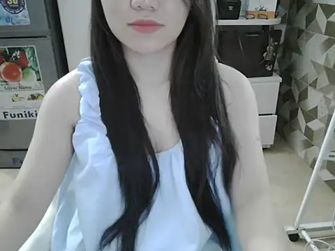 Ara4865 online show from November 6, 2025, 3:05 pm