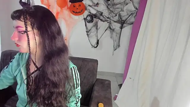 Snapshot of kitty__chs chatting on November 15, 2025, 11:03 am kitty chs online show from November 15, 2025, 11:03 am