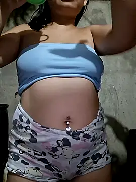 Snapshot of hot-mom22 chatting on October 16, 2025, 1:25 am hot-mom22 online show from October 16, 2025, 1:25 am