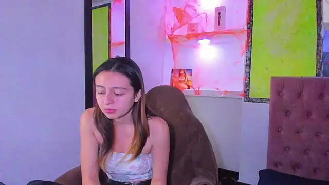 Snapshot of lala_clark chatting on November 3, 2025, 12:09 pm lala clark online show from November 3, 2025, 12:09 pm