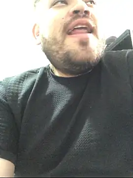 Snapshot of big_bearr chatting on November 14, 2025, 1:26 pm big bearr online show from November 14, 2025, 1:26 pm