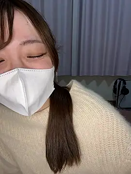 Snapshot of Moe_v_v chatting on October 29, 2025, 10:03 am Moe v v online show from October 29, 2025, 10:03 am