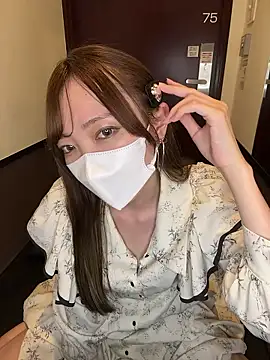 Snapshot of Moe_v_v chatting on October 11, 2025, 12:28 pm Moe v v online show from October 11, 2025, 12:28 pm