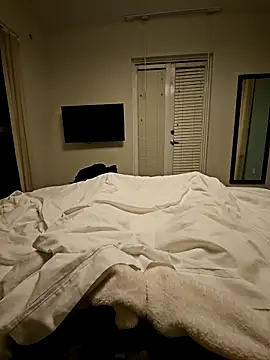 six6six9 online show from November 17, 2025, 7:01 am