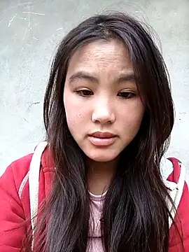 Mai lovely online show from December 18, 2025, 5:12 am