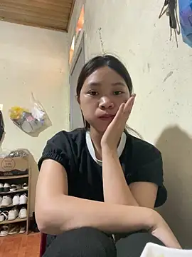 Mayy1 online show from May 14, 2026, 2:19 am