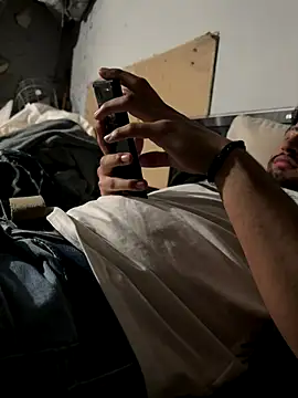 Snapshot of wwolfxxx chatting on September 27, 2025, 12:17 am wwolfxxx online show from September 27, 2025, 12:17 am