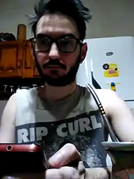 Snapshot of Fefede97_ chatting on January 8, 2026, 5:46 am Fefede97 online show from January 8, 2026, 5:46 am