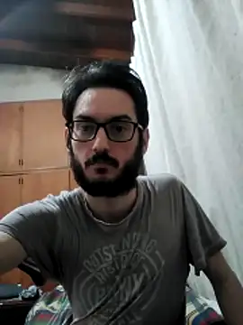 Snapshot of Fefede97_ chatting on May 6, 2026, 2:32 pm Fefede97 online show from May 6, 2026, 2:32 pm
