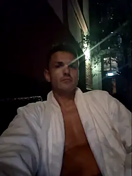 Daniel85Schlam online show from December 18, 2025, 2:49 am