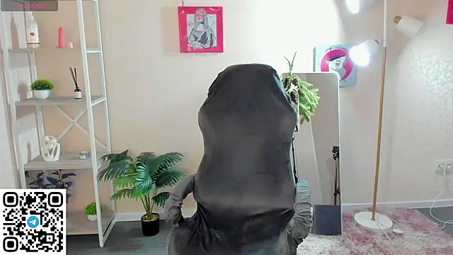 Al1ice Moures online show from February 3, 2026, 6:22 am