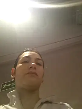 Snapshot of Coraline__dk2 chatting on April 27, 2026, 10:46 am Coraline dk2 online show from April 27, 2026, 10:46 am