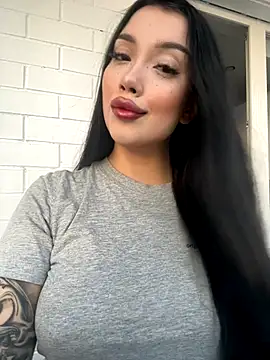 kiss Lissa online show from November 2, 2025, 2:00 pm