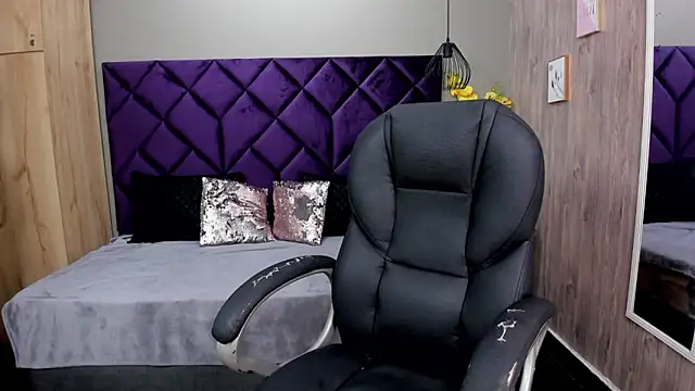 Snapshot of ChloeCampbell03 chatting on November 13, 2025, 12:31 pm ChloeCampbell03 online show from November 13, 2025, 12:31 pm