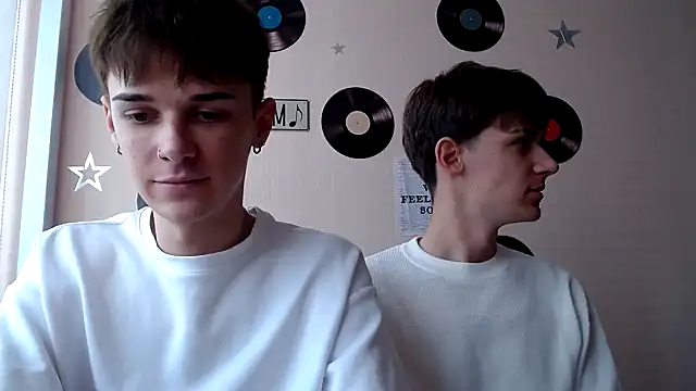 Snapshot of Hoot_Dude_ chatting on September 30, 2025, 10:54 am Hoot Dude  online show from September 30, 2025, 10:54 am