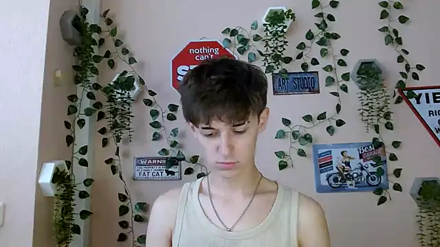 Snapshot of Hoot_Dude_ chatting on October 5, 2025, 1:13 pm Hoot Dude  online show from October 5, 2025, 1:13 pm