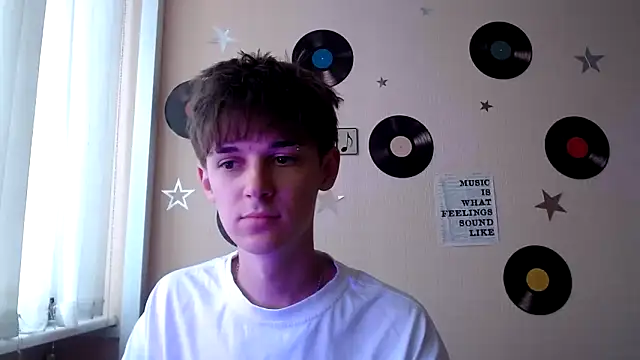 Snapshot of Hoot_Dude_ chatting on October 2, 2025, 12:19 pm Hoot Dude  online show from October 2, 2025, 12:19 pm