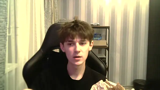 Hoot Dude  online show from November 27, 2025, 3:12 pm