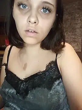 Snapshot of kisette chatting on September 23, 2025, 8:05 pm kisette online show from September 23, 2025, 8:05 pm