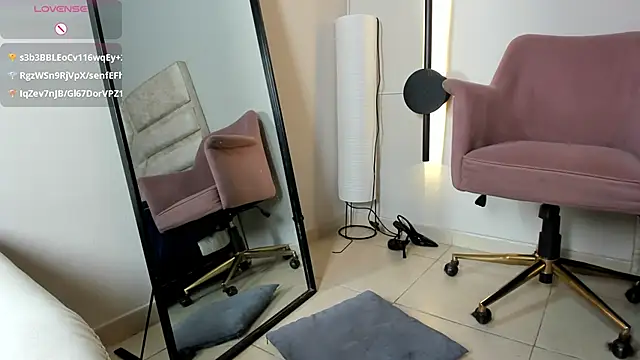 cherry bunnyx online show from April 11, 2026, 7:45 am