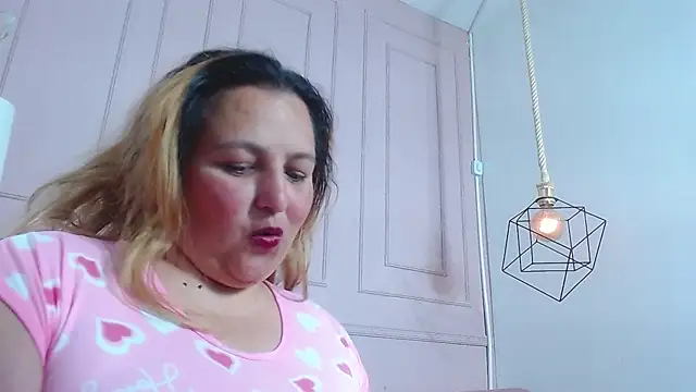 Snapshot of SweetRouse__ chatting on September 24, 2025, 2:56 pm SweetRouse online show from September 24, 2025, 2:56 pm