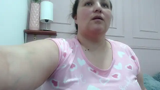 Snapshot of SweetRouse__ chatting on October 5, 2025, 3:47 pm SweetRouse online show from October 5, 2025, 3:47 pm