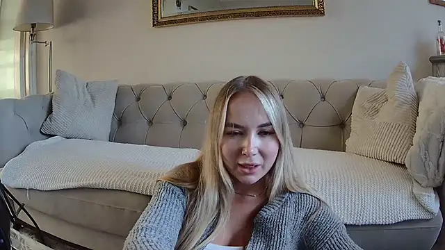 BarbieDolly x online show from October 6, 2025, 4:41 pm