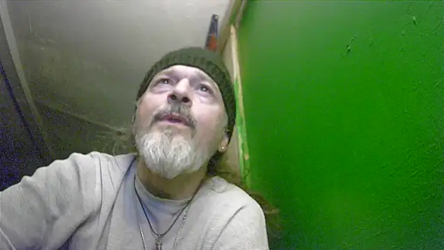 HippieDad333 online show from December 13, 2025, 11:22 pm