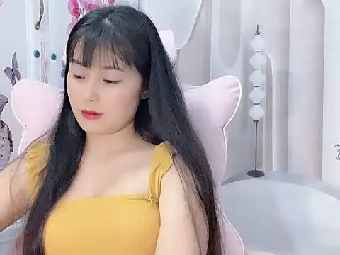 Snapshot of Lie_liee chatting on July 11, 2026, 1:33 pm Lie liee online show from July 11, 2026, 1:33 pm