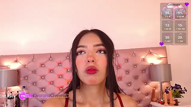 Liv20  online show from December 3, 2025, 3:51 am