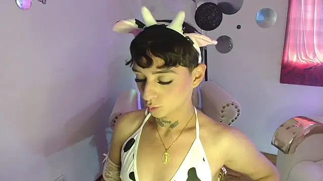 Snapshot of David_Fox01 chatting on November 10, 2025, 7:19 pm David Fox01 online show from November 10, 2025, 7:19 pm