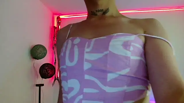 Snapshot of David_Fox01 chatting on October 25, 2025, 3:28 am David Fox01 online show from October 25, 2025, 3:28 am